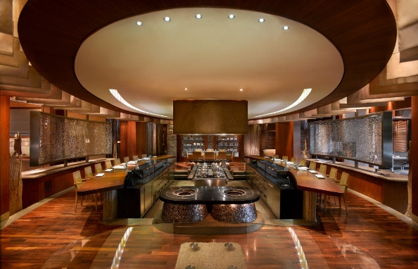 iZ Dubai Indian Restaurant Grand Hyatt Dubai Hotel
