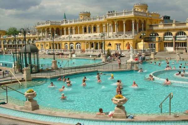 Budapest Hot Springs Széchenyi Thermal Baths